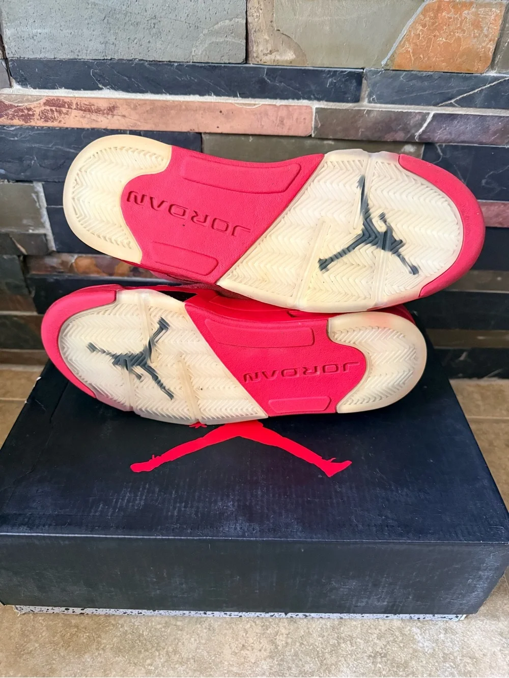 Jordan 5 Red Suede Size 9.5 Great Condition Original Box Men’s FAST SHIPPING